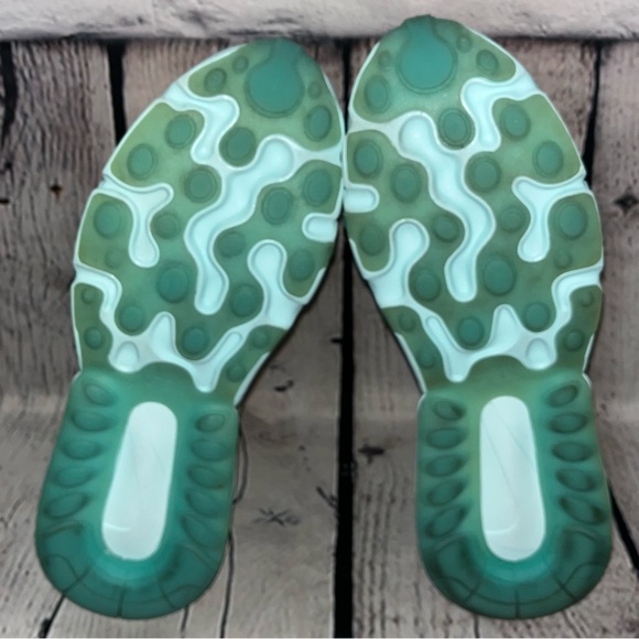 Nike Air Max 270 Reacts “Psychedelic Art” Sneakers Size 9.5 - Picture 5 of 14